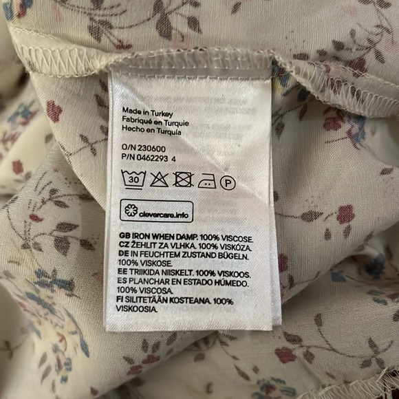 H&M PJ Silky Floral top size 12 - Picture 8 of 9